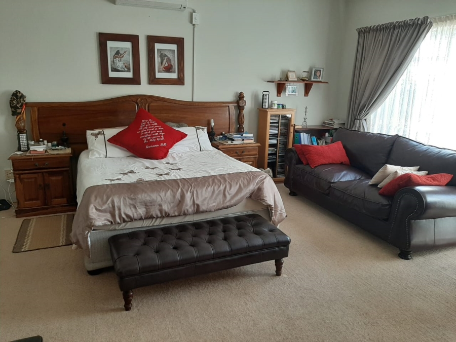 4 Bedroom Property for Sale in Christiana North West